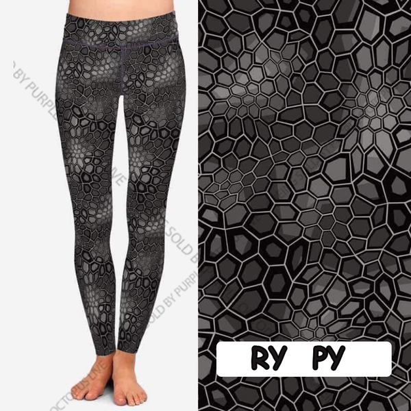 7709 Black Snaked DESIGNER LEGGINGS HQ-N107T G