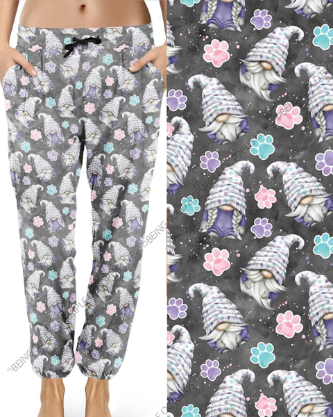 9435j Paw Print Gnomes DESIGNER JOGGERS HQ-PBB SO G